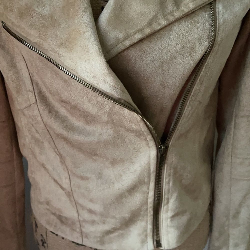 Rue 21 Jacket‼️ - Picture 3 of 10